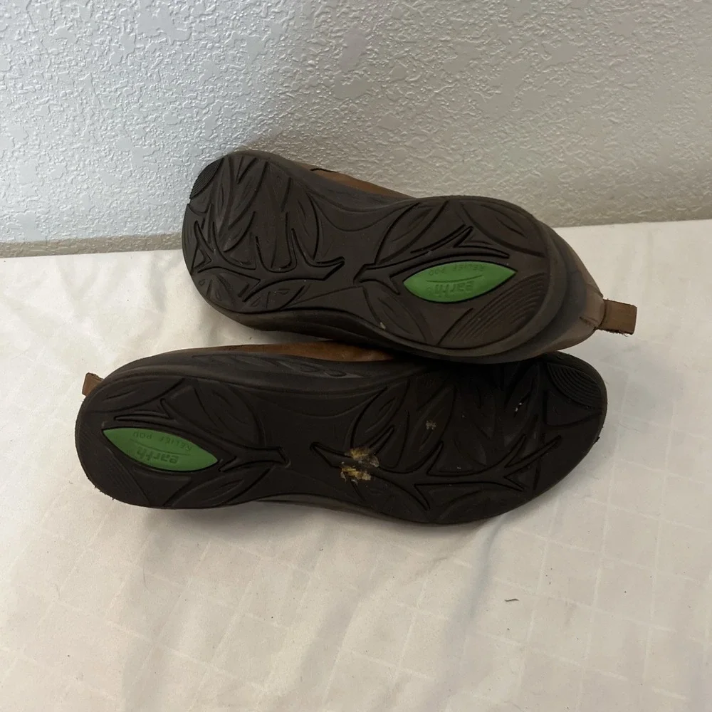 Earth Shoes Womens Size 11 Amity Brown Leather‎ Shoe Comfort Career Adjustable